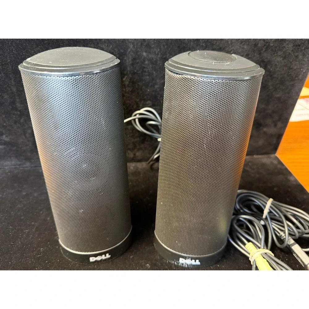 Dell AX210 USB Powered Computer Speakers- Black, Stereo, Desktop/Laptop Pair